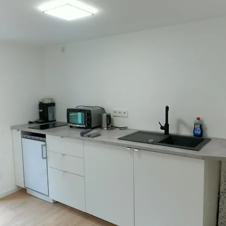 Newly Built Hiloa Stylishly Furnished * Notzingen